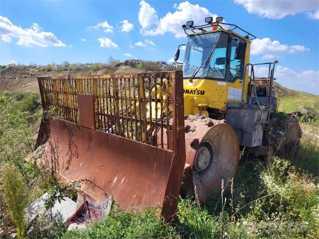 Komatsu WF 450T-3 Ostalo za građevinarstvo