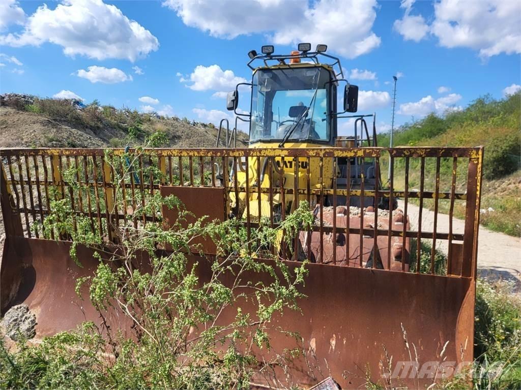 Komatsu WF 450T-3 Ostalo za građevinarstvo