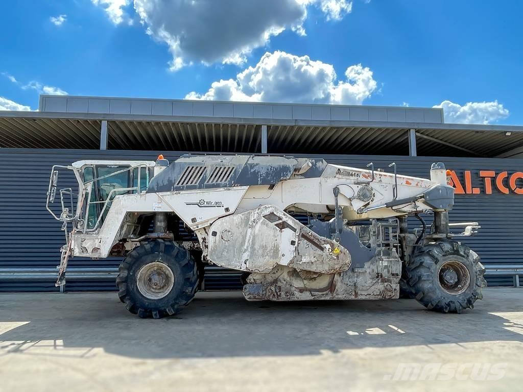 Wirtgen WR 240I Mašine za reciklažu asfalta