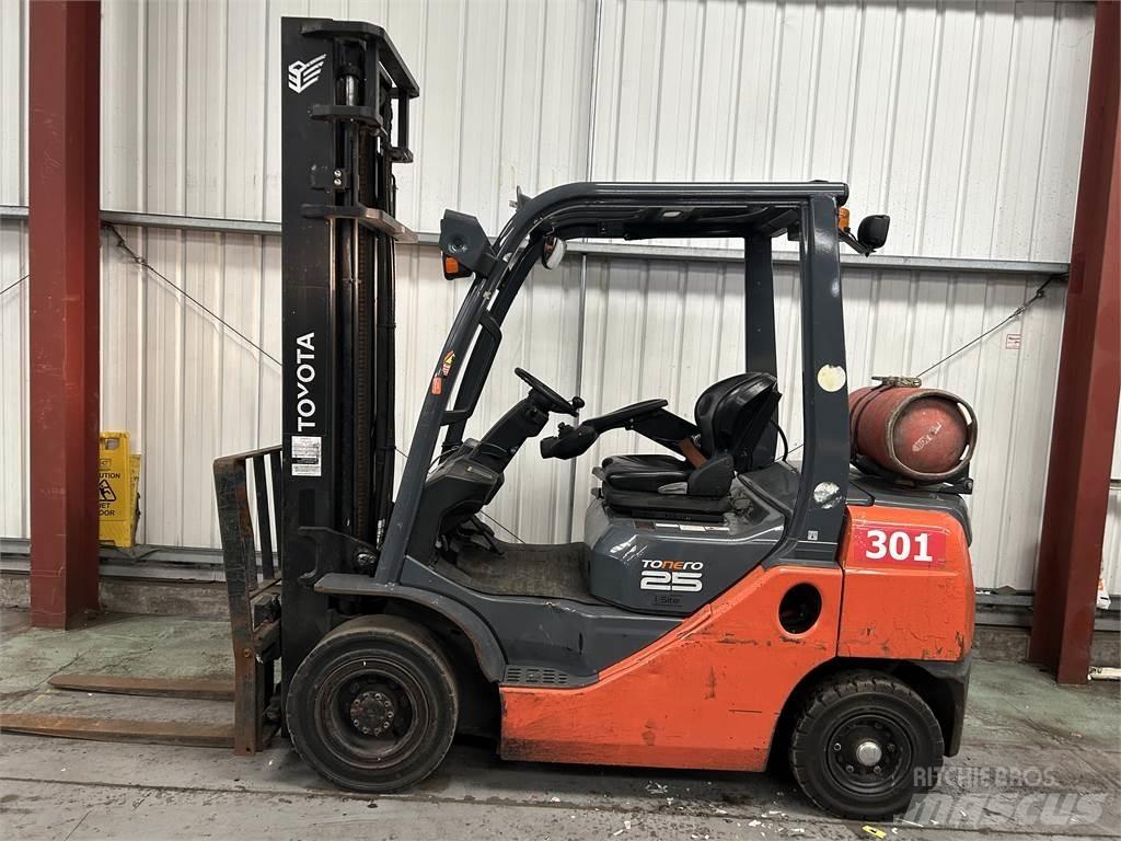 Toyota 02-8FGF25 Plinski viljuškari