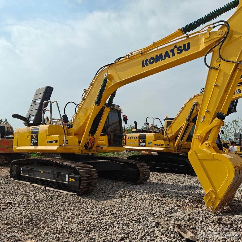 Komatsu 240LC-8 Bageri guseničari