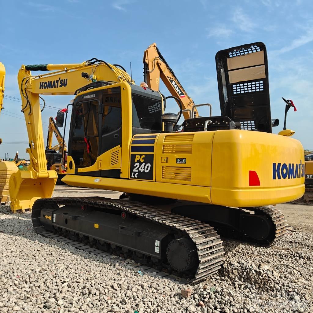 Komatsu 240LC-8 Bageri guseničari