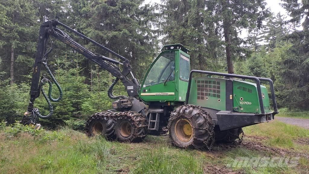 John Deere 1070 D Harversteri