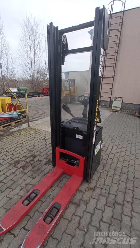 Hyster S1.4S Ručni električni viljuškar