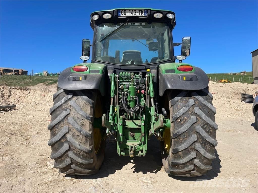 John Deere 6155R Traktori