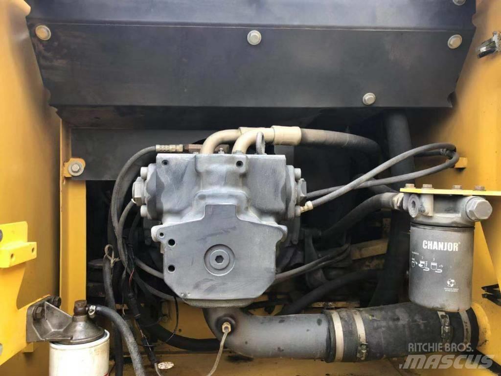 Komatsu pc200-7 Bageri guseničari