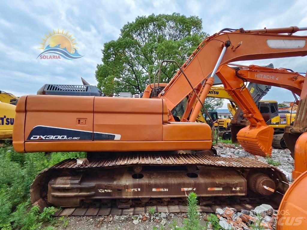 Doosan DX 300 LC Bageri guseničari
