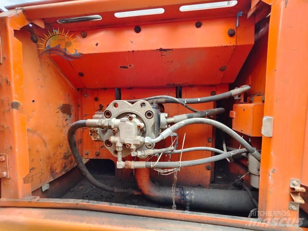 Doosan DX 300 LC Bageri guseničari