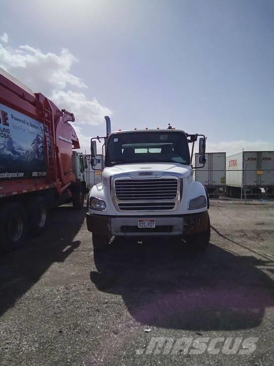 Freightliner M2 Kamioni za podizanje kablova