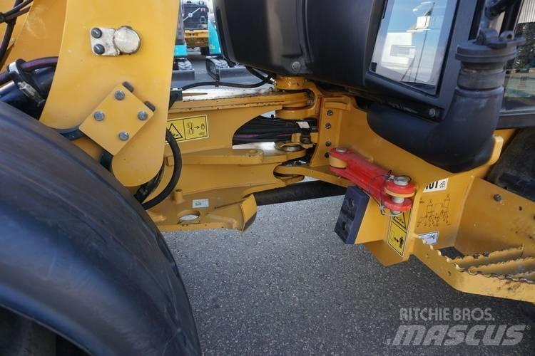 CAT 906 M Utovarivači na točkove
