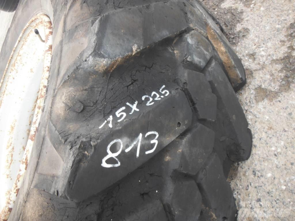 Michelin 15R22.5 Gume, točkovi i felne