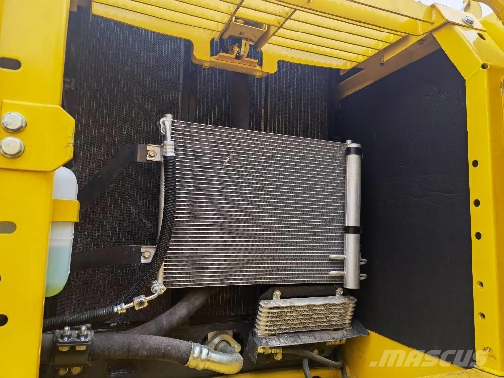 Komatsu pc200-8 Bageri guseničari