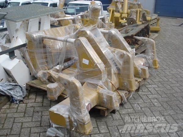 CAT 140M/160M Ripper Ostalo za građevinarstvo