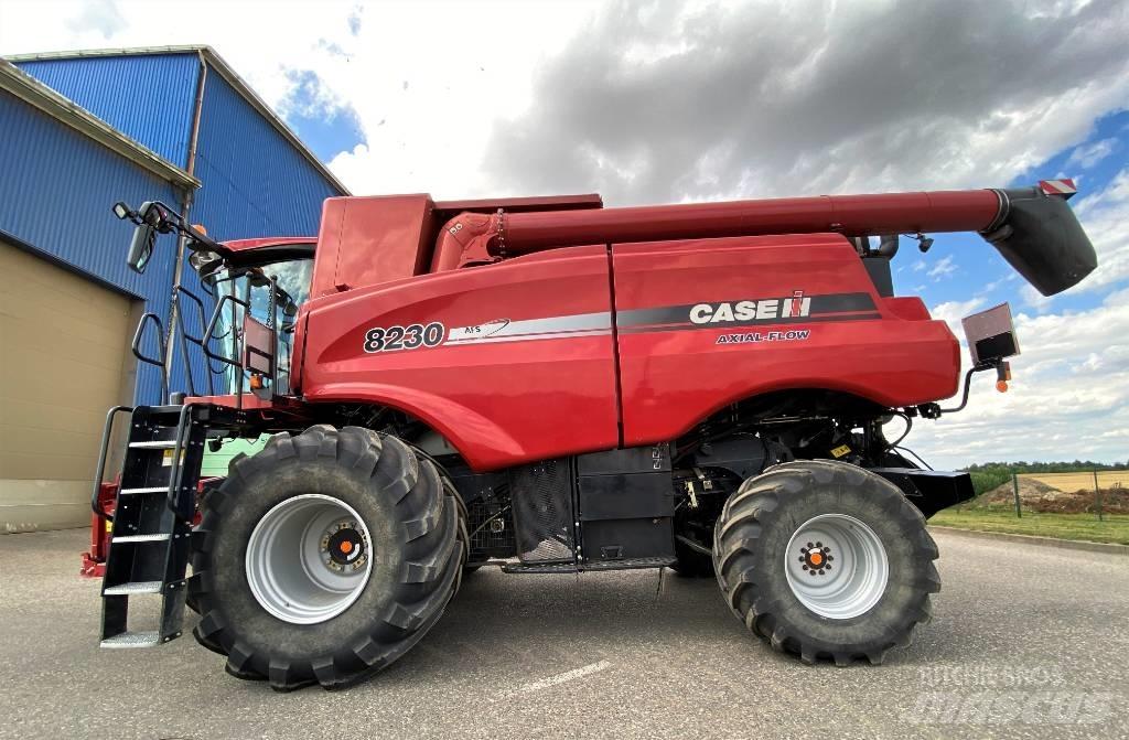 Case IH 8230 Kombajni