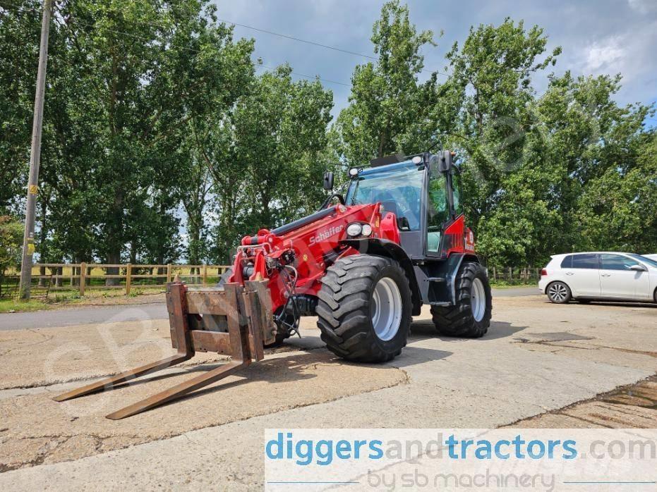 Schäffer 6680T Utovarivači na točkove
