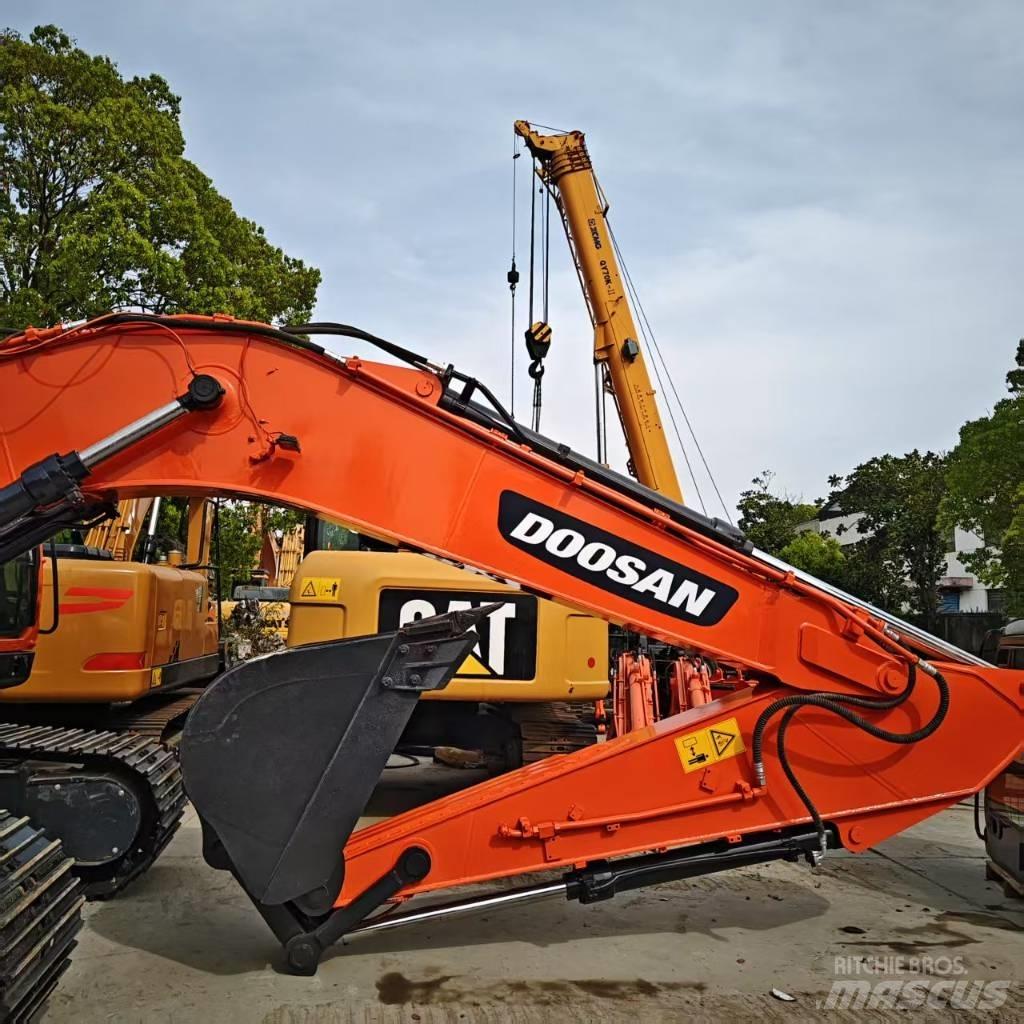 Doosan DX 225 Bageri guseničari