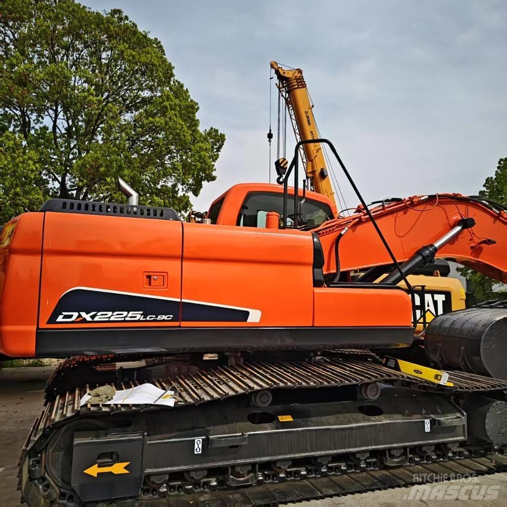 Doosan DX 225 Bageri guseničari