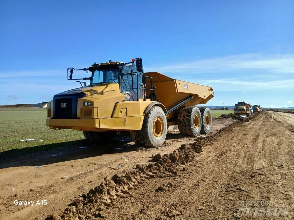 CAT 745 Zglobni damperi