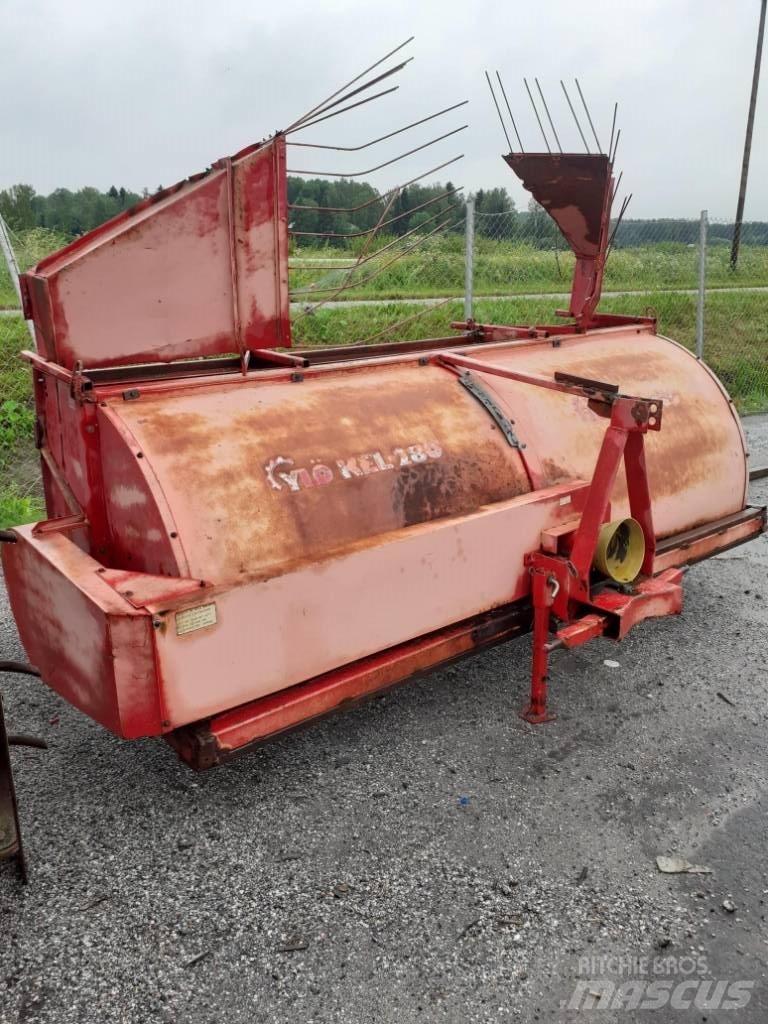 YLÖ KEL-280 Okretači i sakupljači sena