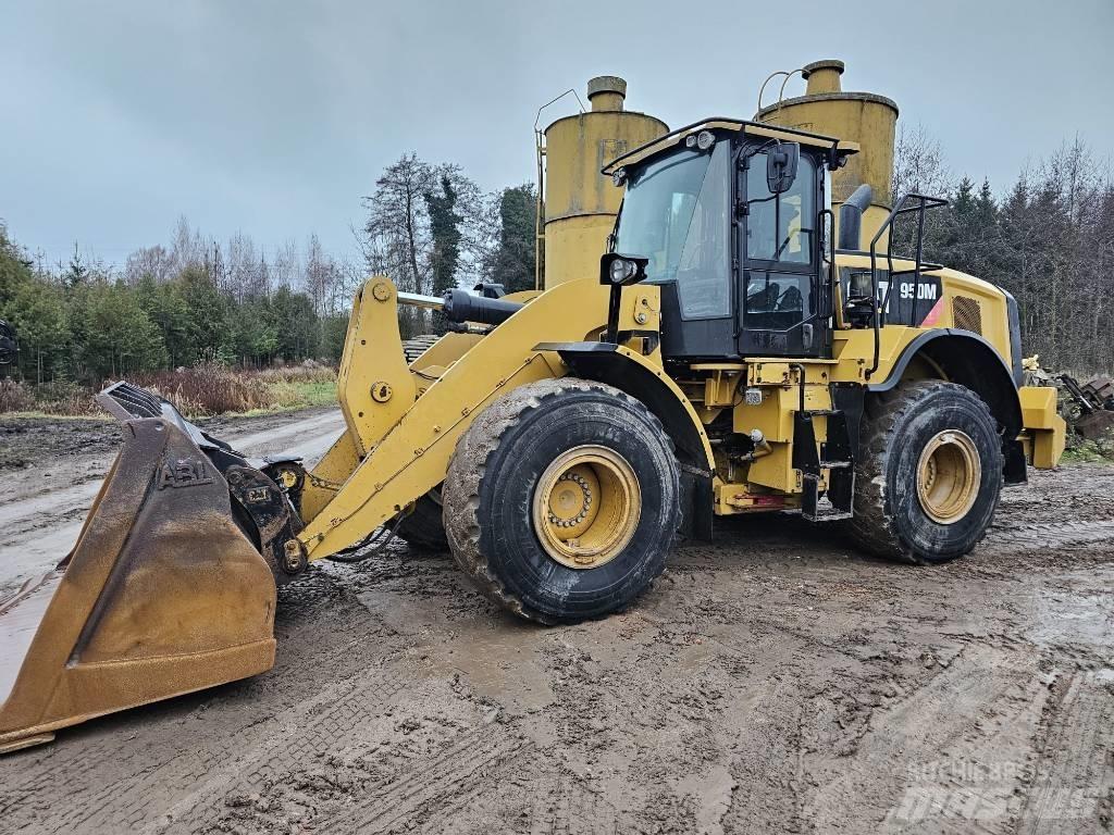 CAT 950M Utovarivači na točkove