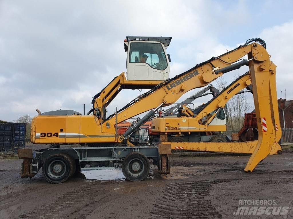 Liebherr A 904 C Bageri za prenos primarnih/sekundarnih sirovina