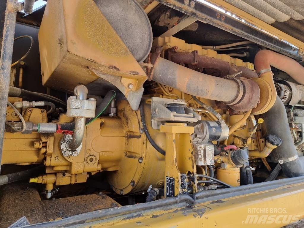 CAT M316 D II Bageri točkaši