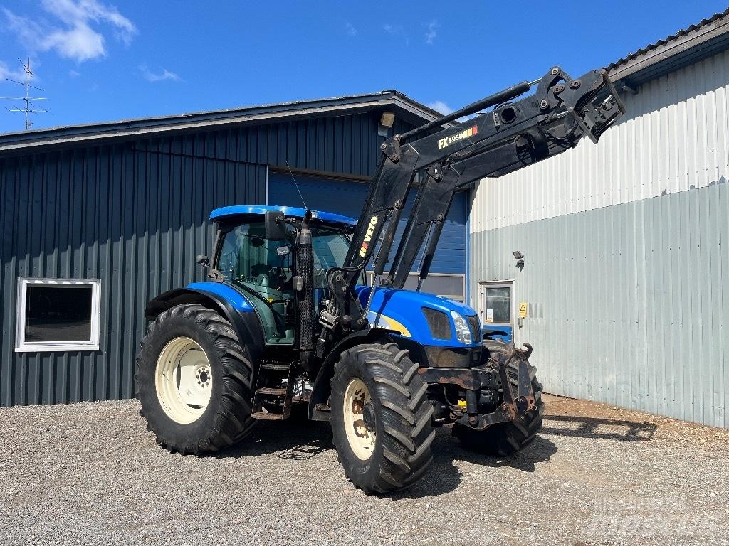 New Holland TS 135 A Traktori