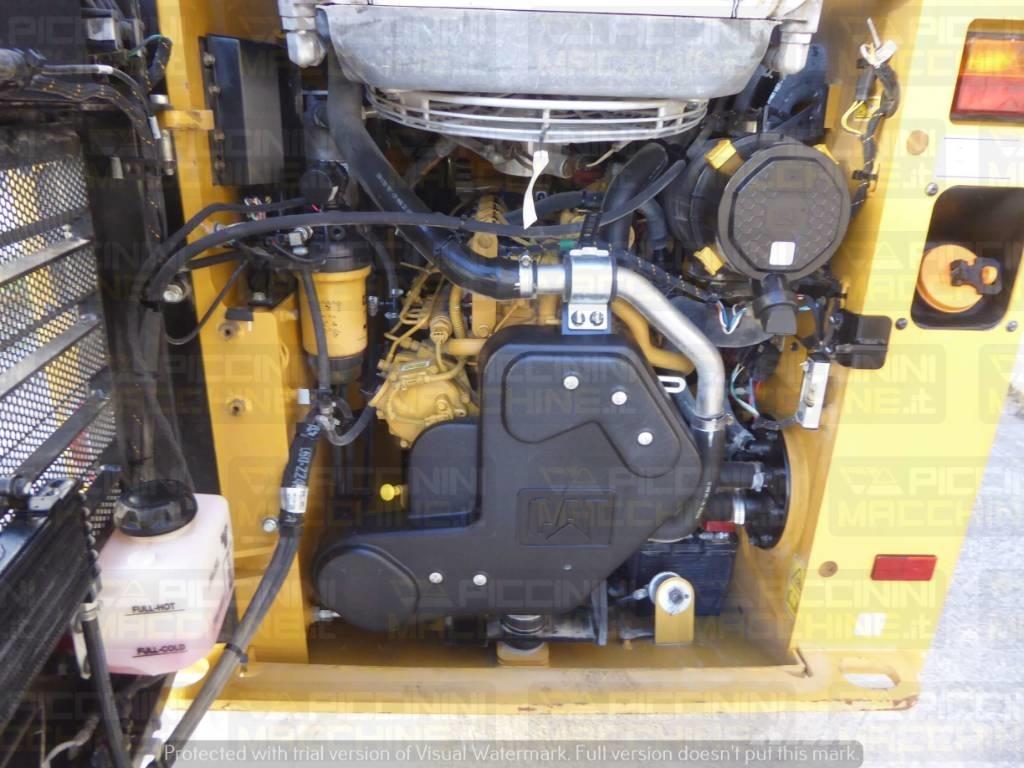 CAT 226D3 Skid steer mini utovarivači