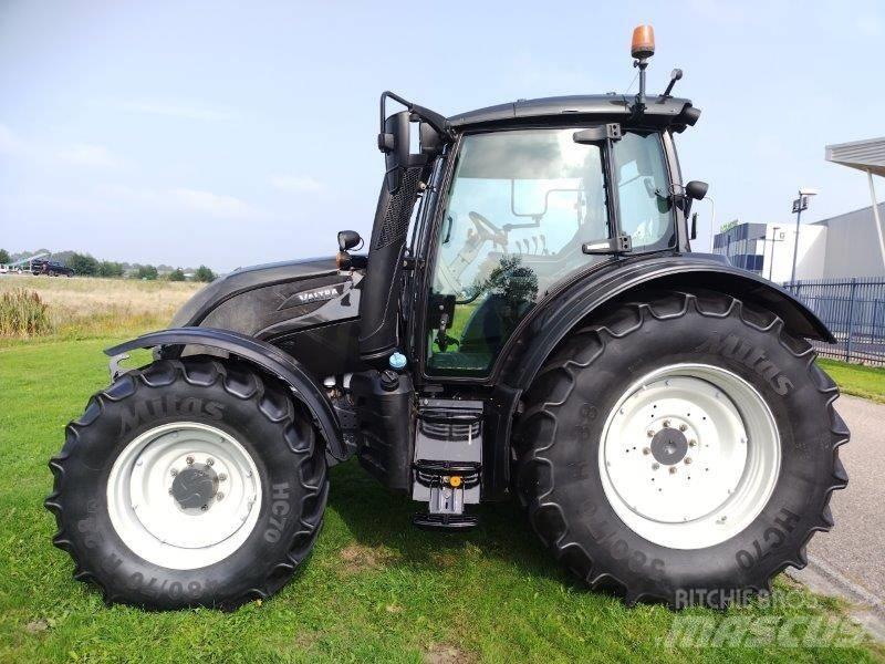 Valtra N 154 A Traktori