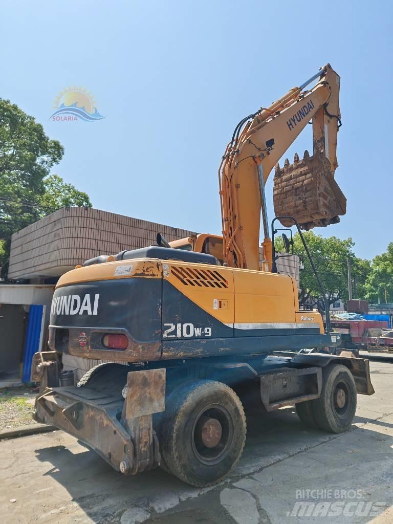 Hyundai R210W-9 Bageri točkaši