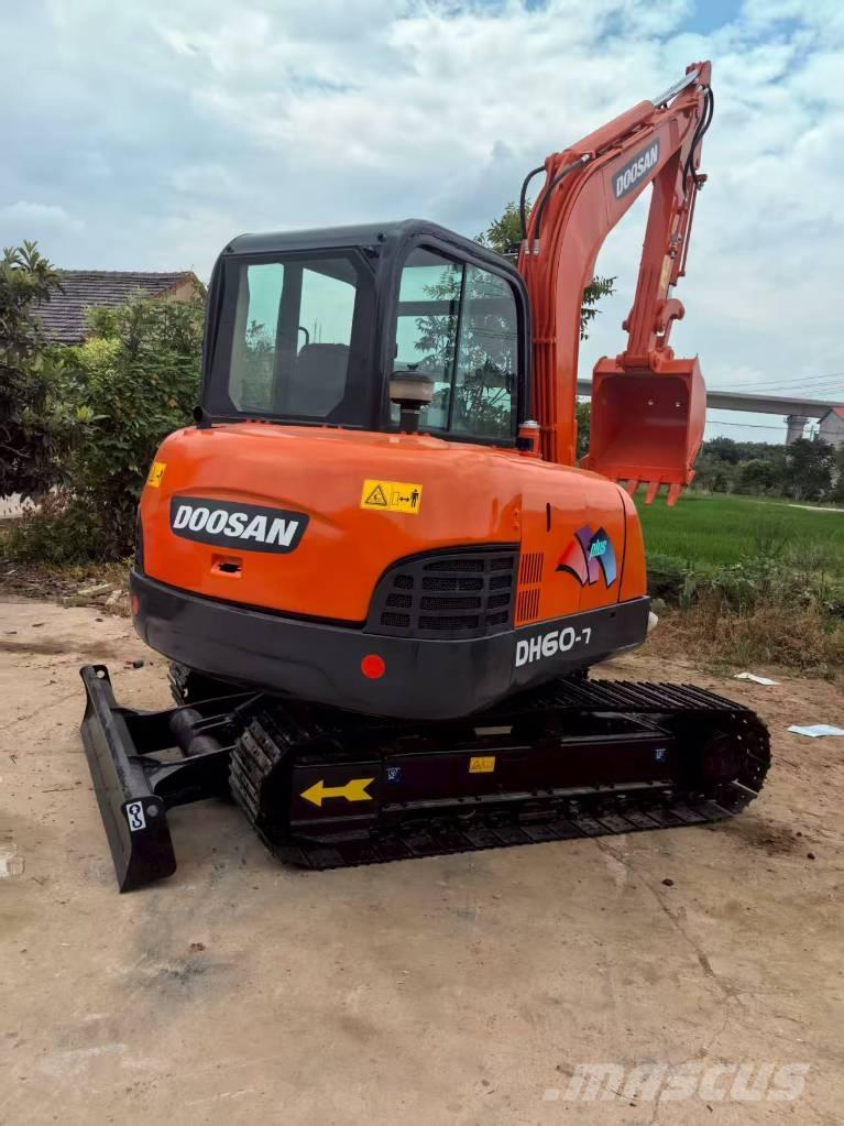 Doosan DH 60 Mini bageri < 7t