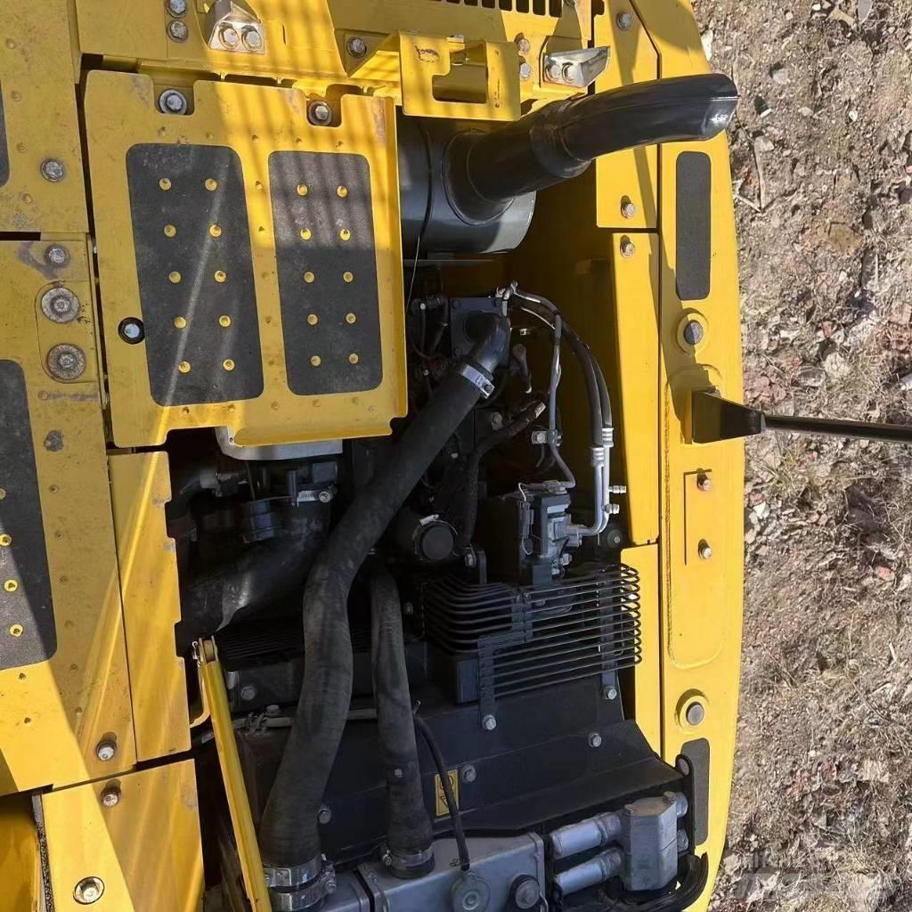 Komatsu PC110-8 Bageri guseničari