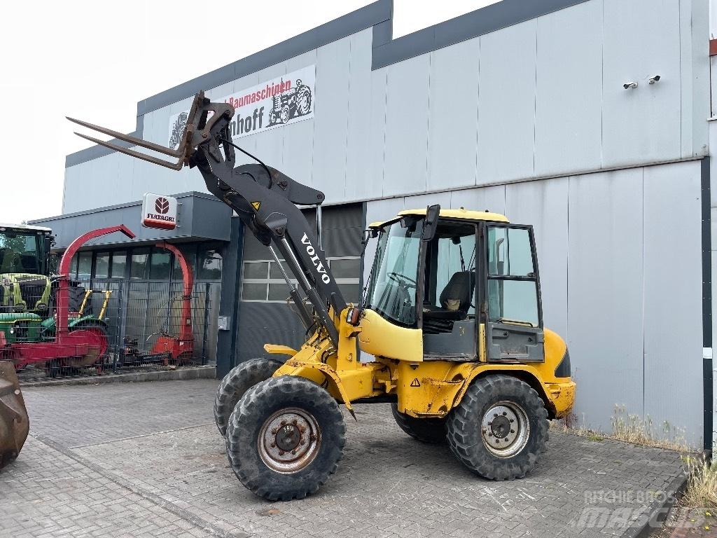 Volvo L 30 B Utovarivači na točkove