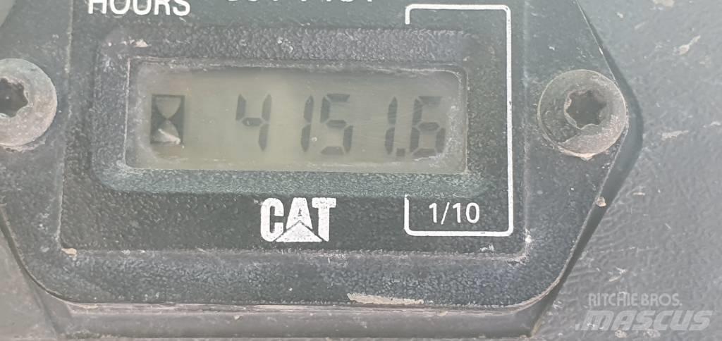 CAT 247 B 3 Skid steer mini utovarivači