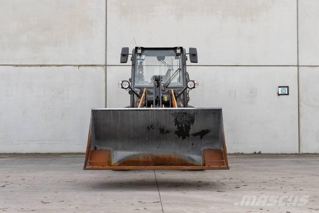 CASE 321 F Utovarivači na točkove