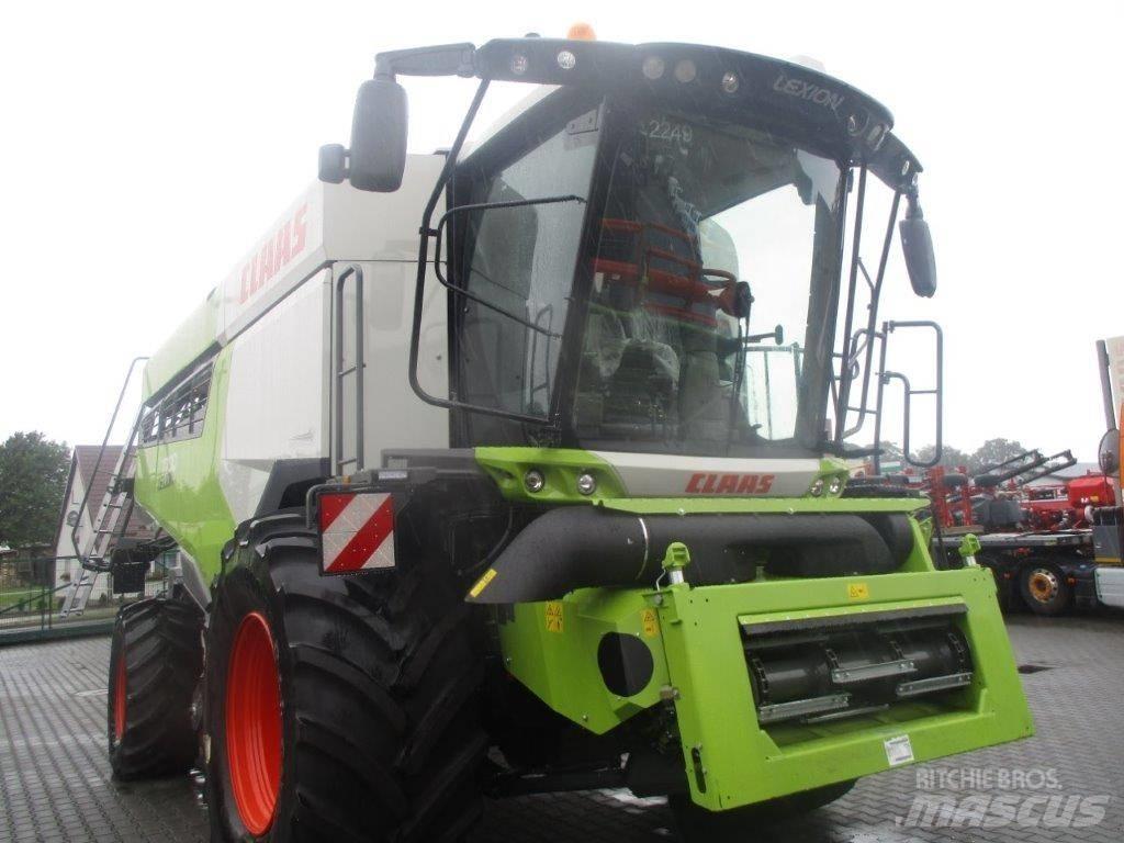 CLAAS LEXION 7700 Kombajni