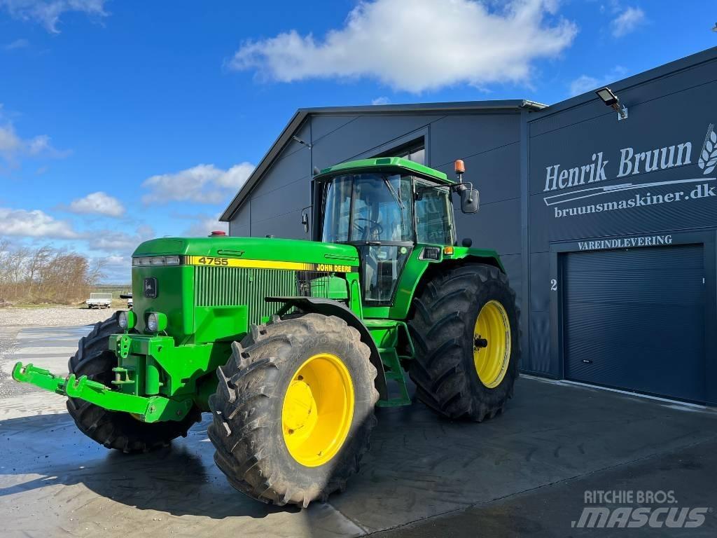 John Deere 4755 Traktori