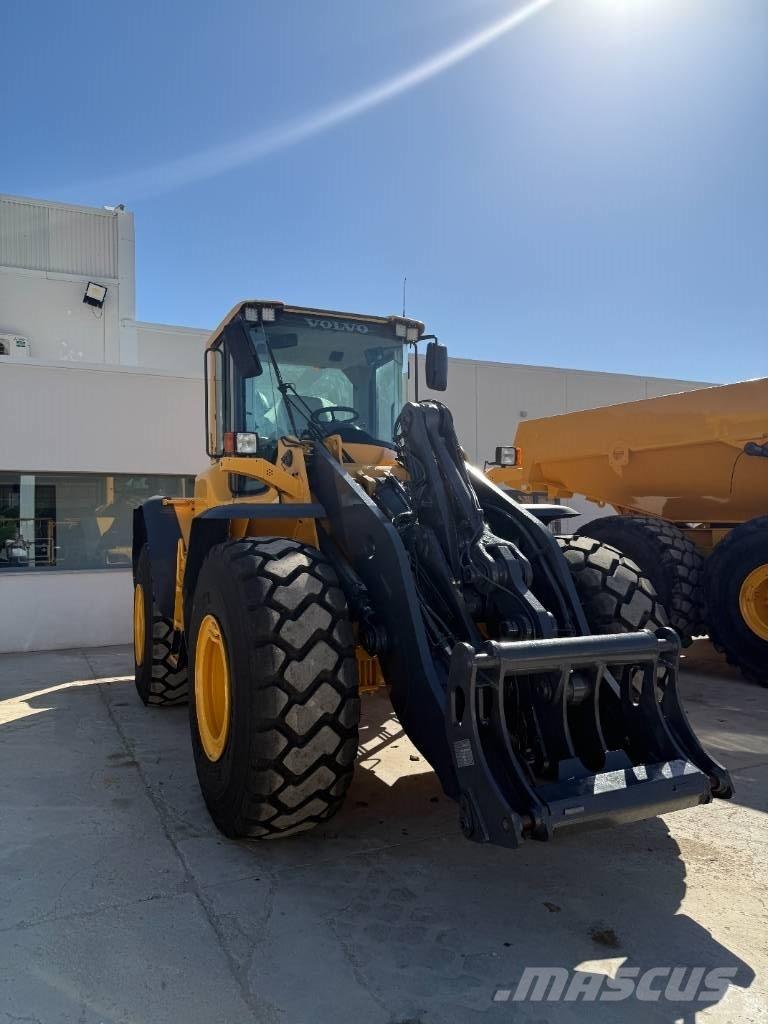 Volvo L 120 F Utovarivači na točkove