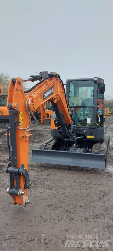 Doosan DX 50 Z Bageri guseničari