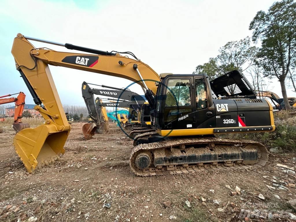 CAT 326D Bageri guseničari