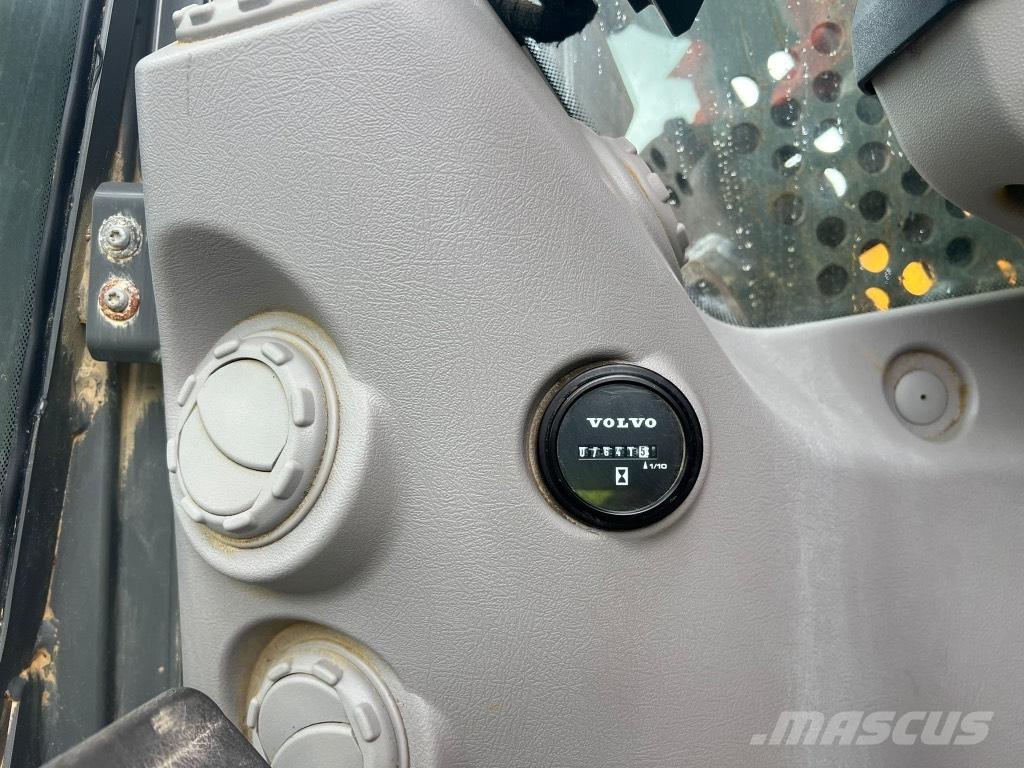 Volvo EC 380 EL HR Bageri za rušenje