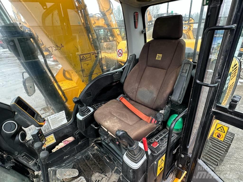 JCB JS 130 LC Bageri guseničari