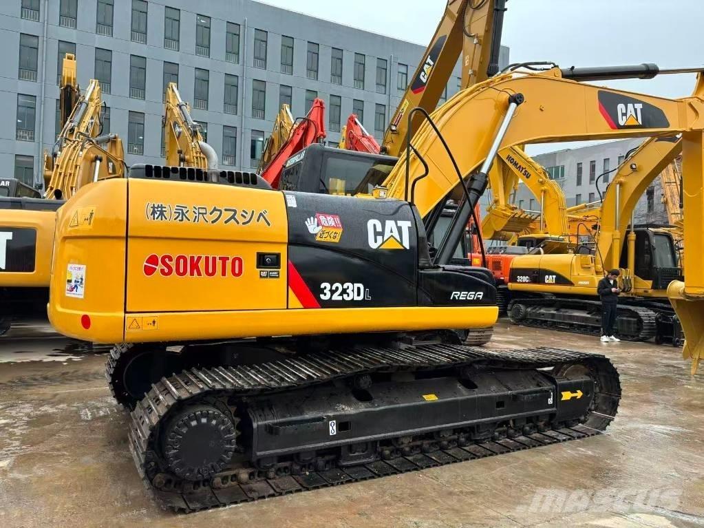 CAT 323 D Bageri guseničari