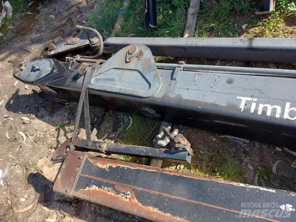 Loglift 210 Kranovi za debla
