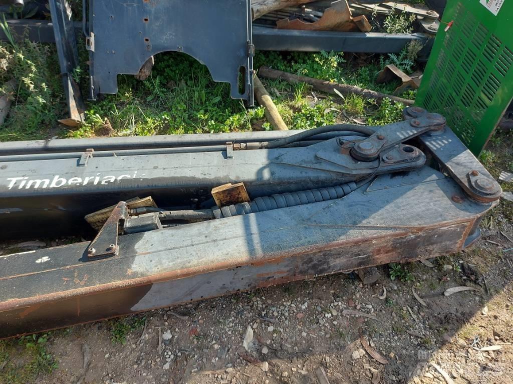 Loglift 210 Kranovi za debla