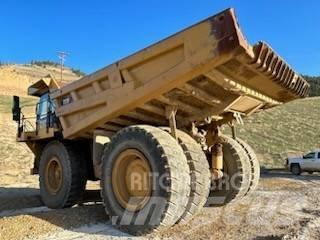 CAT 777F Zglobni damperi