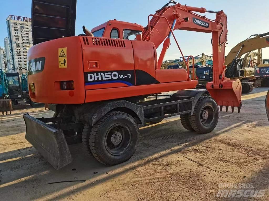 Doosan 150 W-7 Bageri točkaši