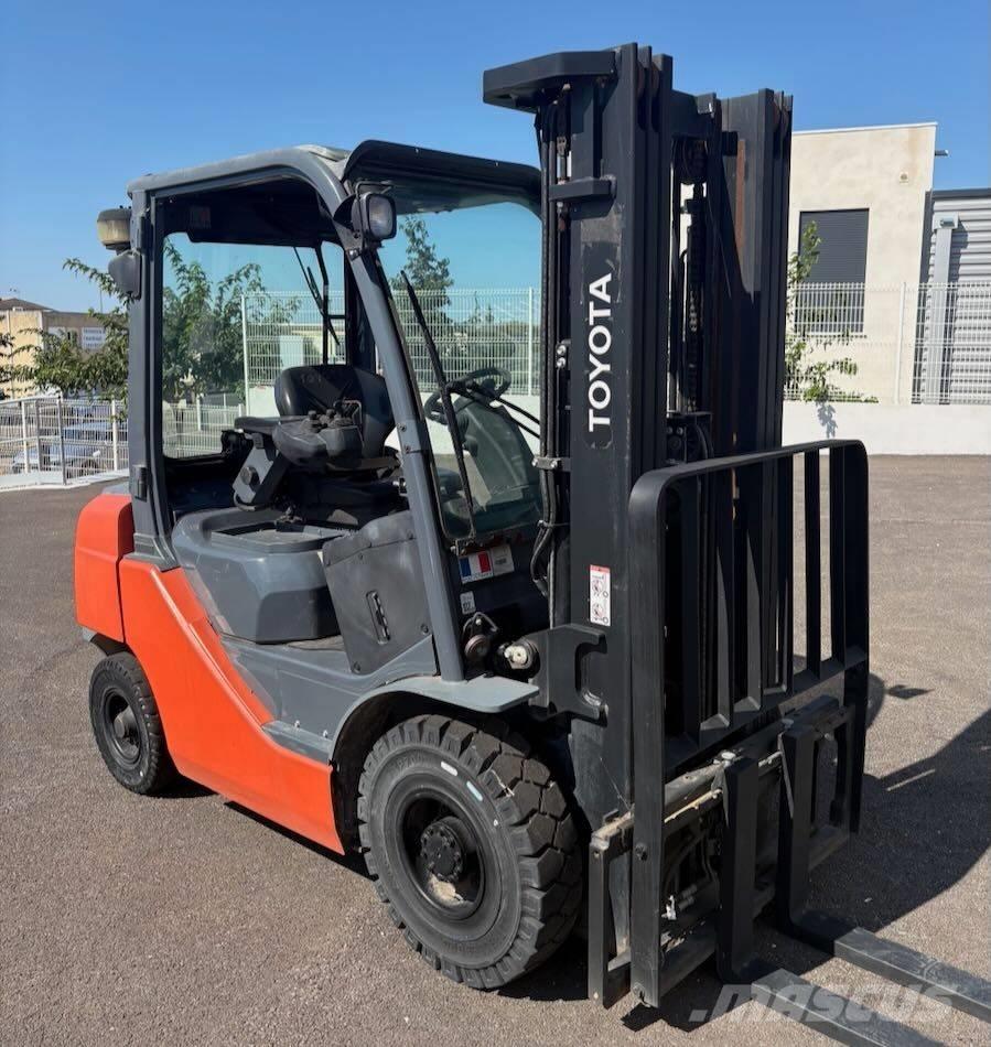 Toyota 02-8 FDF 25 Dizelski viljuškari