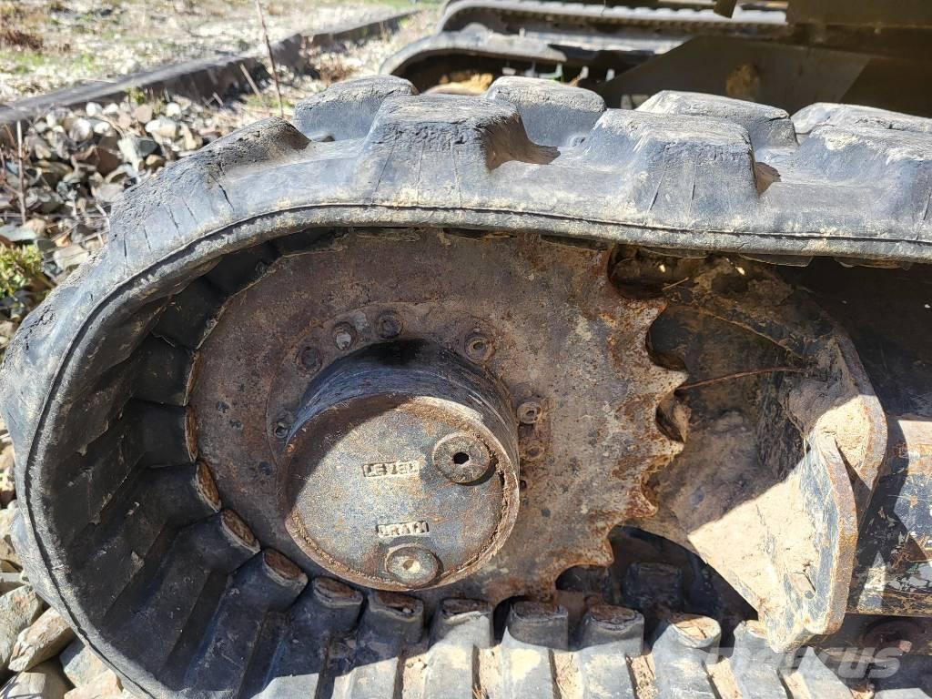 Komatsu PC24MR-5 Mini bageri < 7t