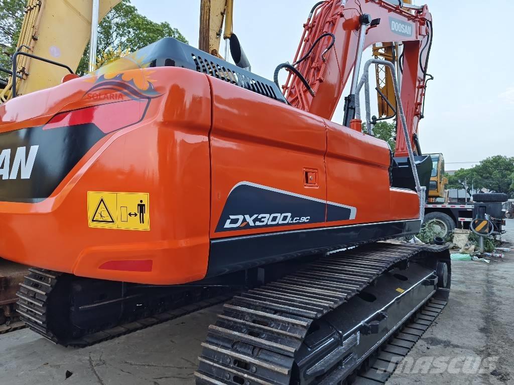 Doosan DX 300 LC Bageri guseničari